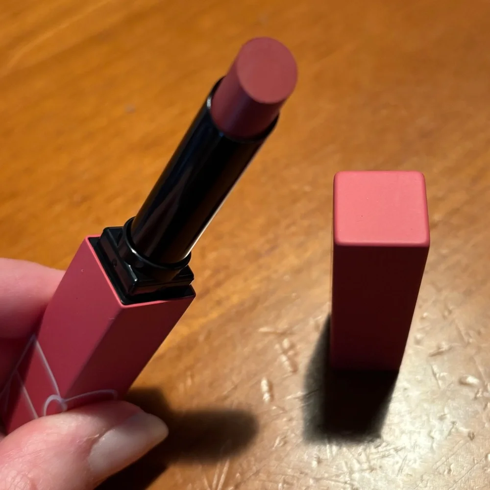 NARS Tease Me Powermatte Lipstick